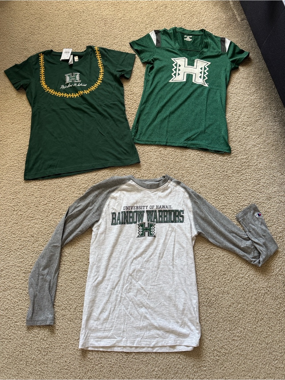 Bundle of 3 Women’s University of Hawaii tops
